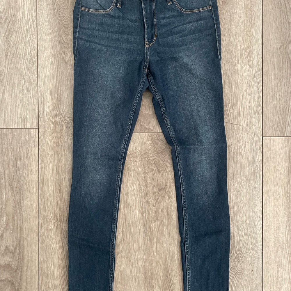 Hollister Women's Deep Indigo Skinny Jeans